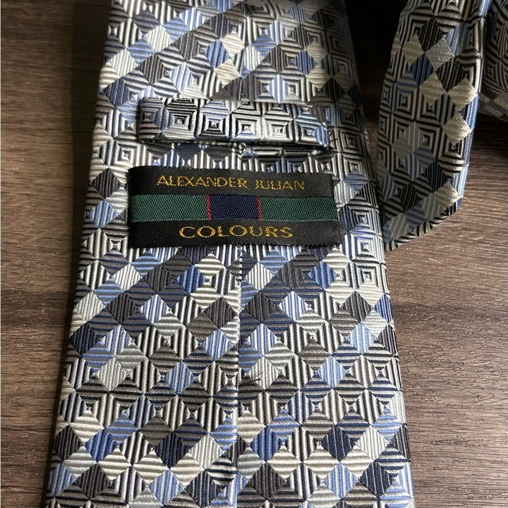 Alexander Julian Geometric Pattern Tie in Blue and Gray